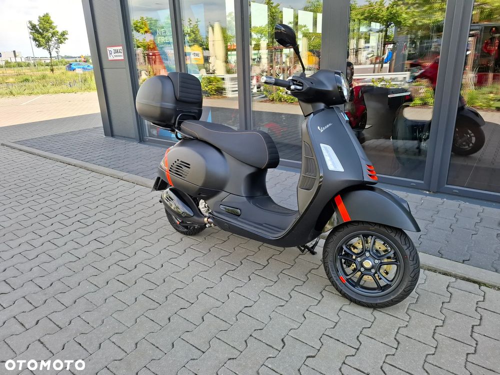 Vespa GTS - 2