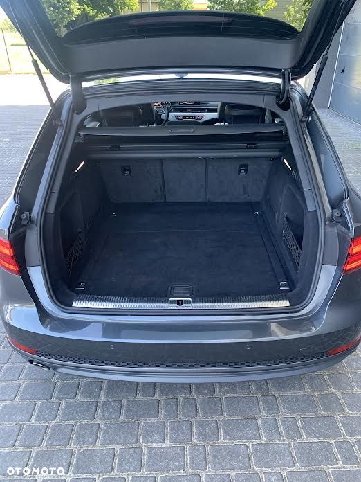Audi A4 Avant 2.0 TDI DPF S line Sportpaket - 11