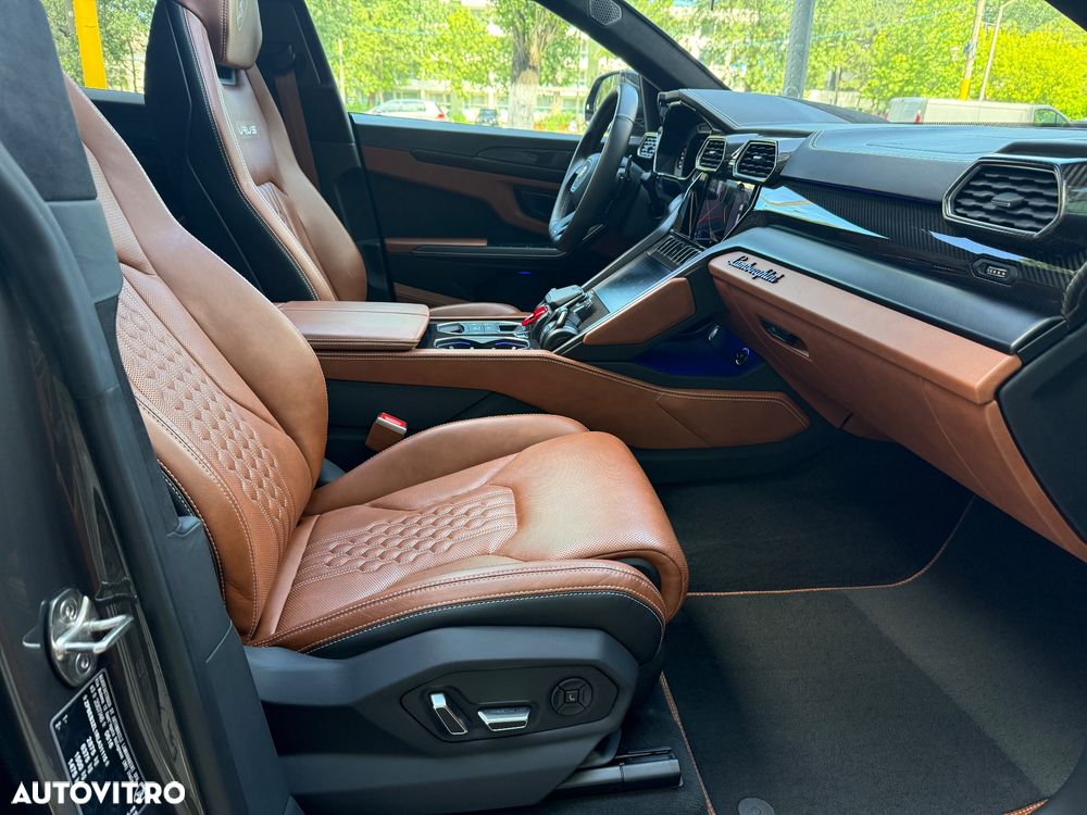 Lamborghini URUS - 17