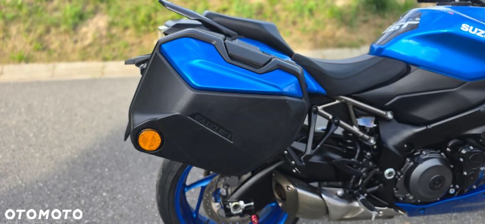 Suzuki GSX 1000 - 11