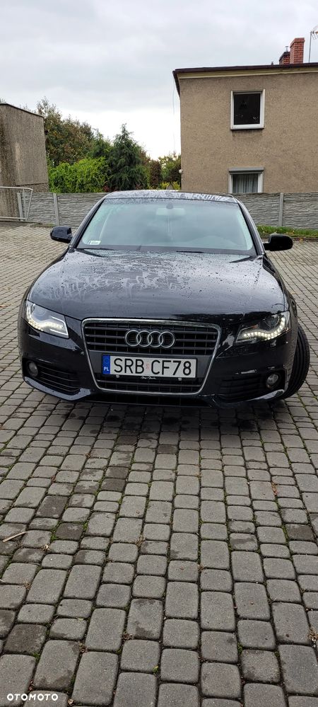 Audi A4 - 1
