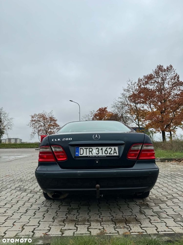 Mercedes-Benz CLK 200 - 4