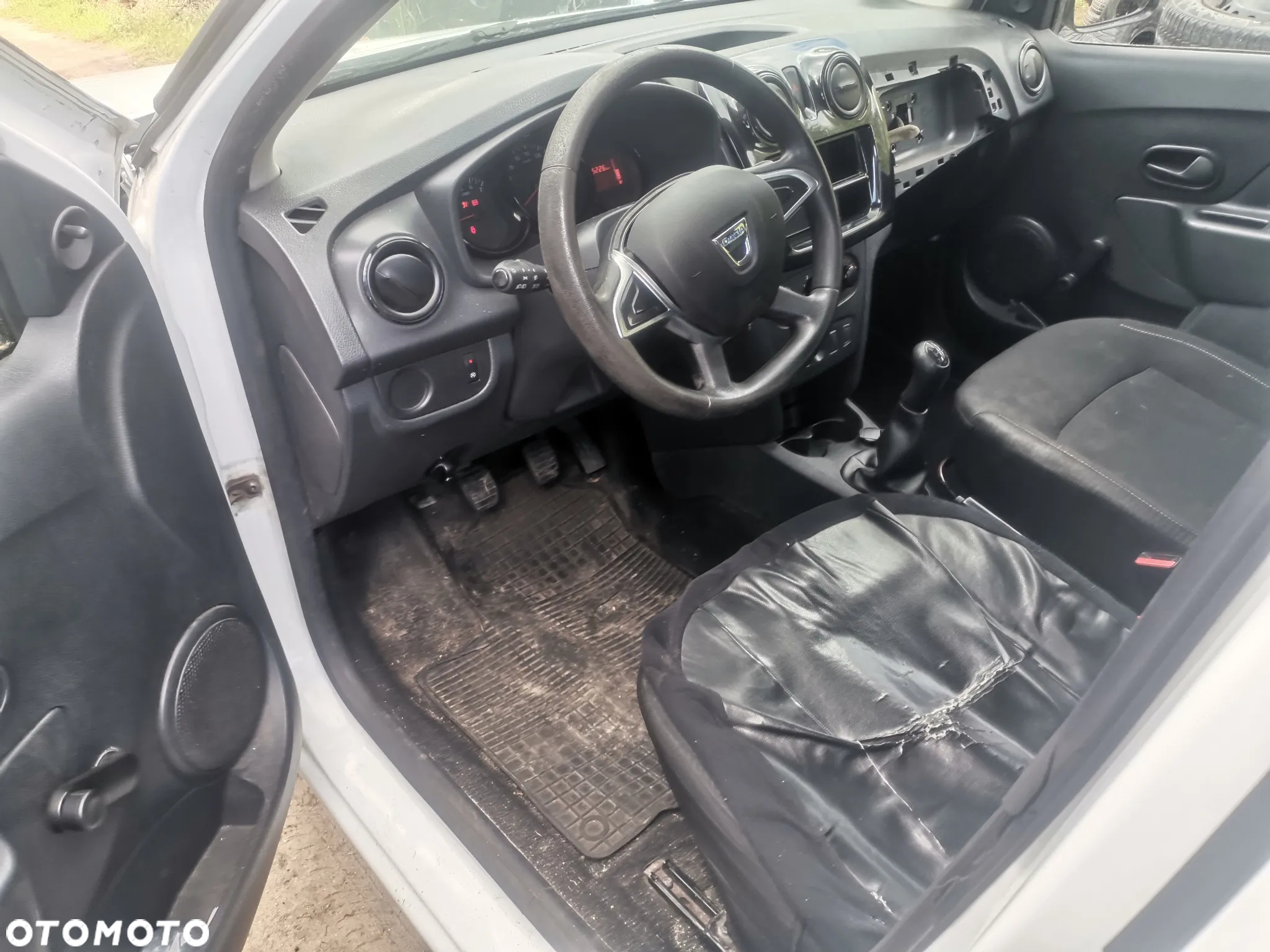 Dacia Sandero SCe 75 Acces - 8