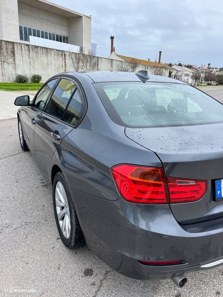 BMW 318 d xDrive Modern Line - 4