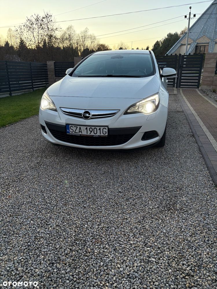 Opel Astra GTC 2.0 CDTI ecoFLEX Start/Stop Edition - 2