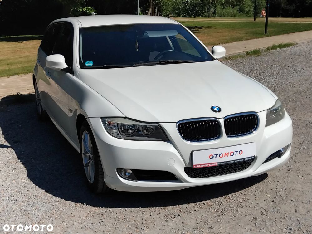 BMW Seria 3 320d - 19