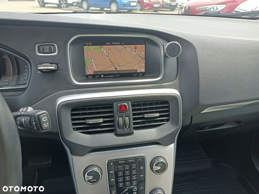 Volvo V40 - 31