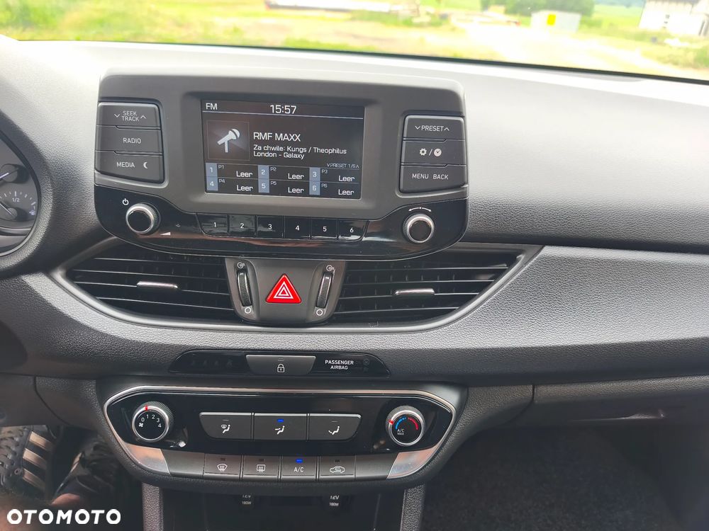 Hyundai i30 1.4 Classic - 6