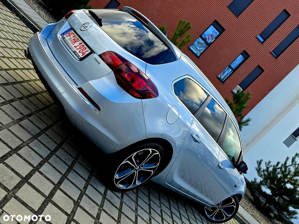 Opel Astra 2.0 CDTI Exklusiv - 12