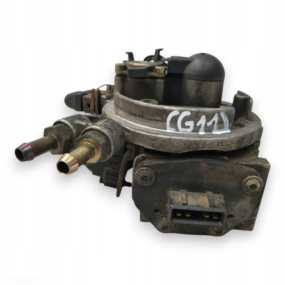 KORPUS WTRYSKU PRZEPUSTNICA Peugeot Citroen 1.4 0132008600 Bosch - 1