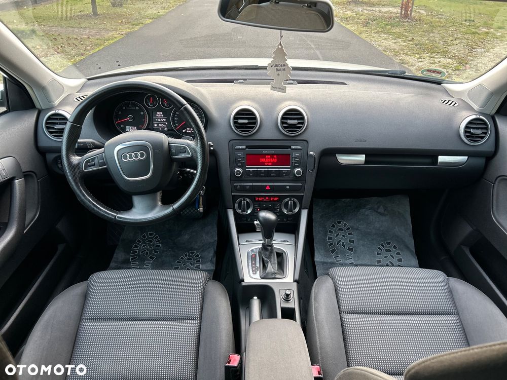 Audi A3 Sportback - 8