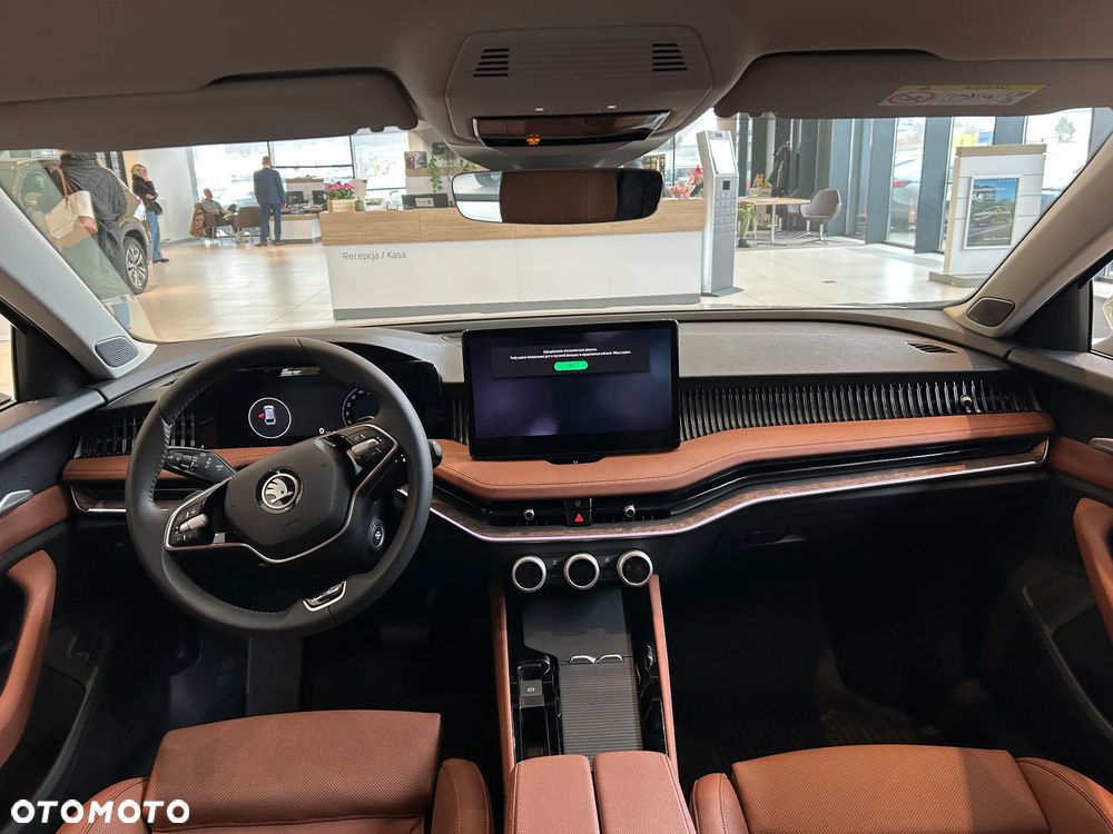 Skoda Superb 2.0 TDI SCR 4x4 L&K DSG - 17