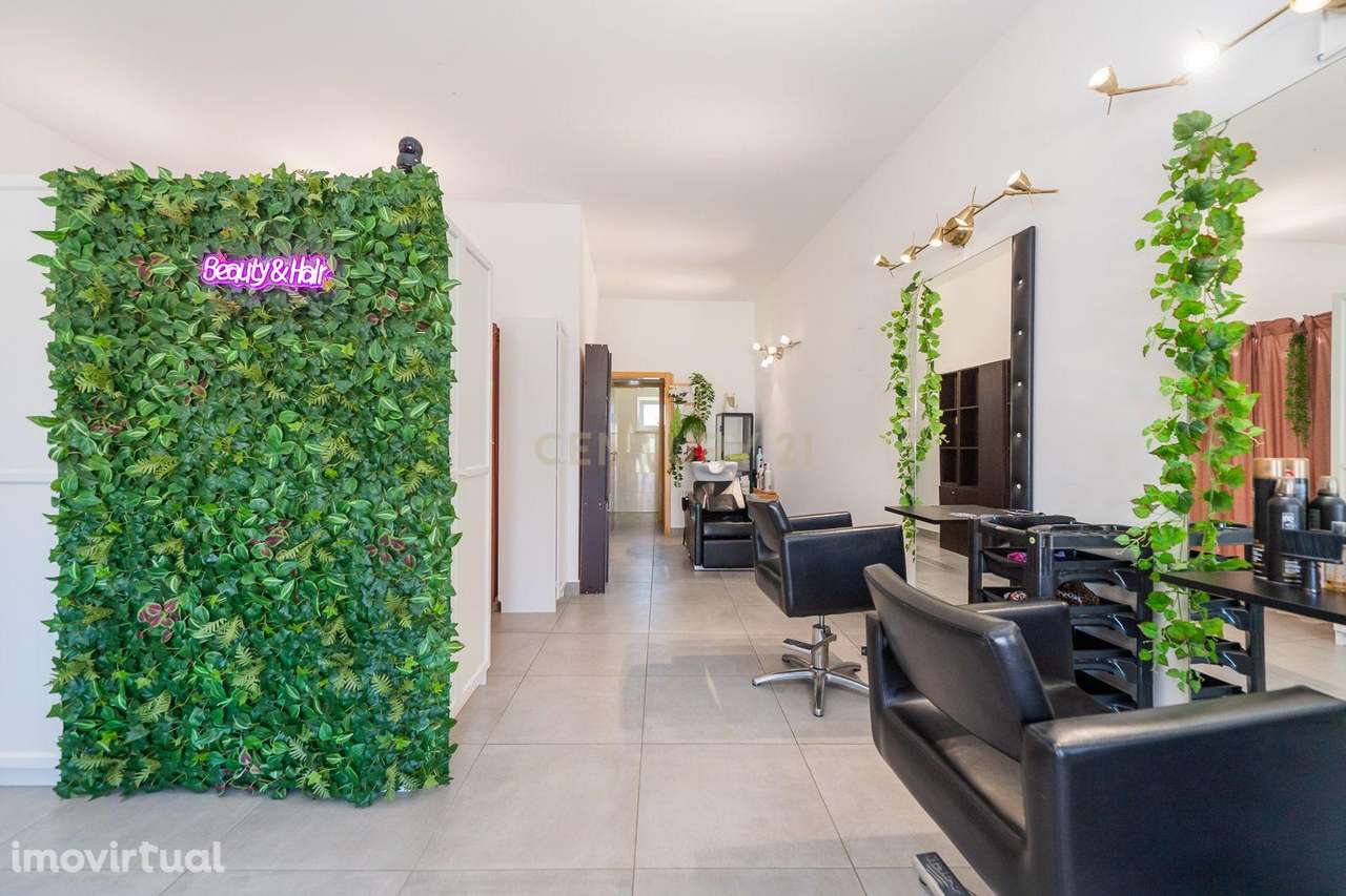 Oportunidade Única! Trespasse de Salão de Beleza em Carcavelos - Grande imagem: 4/17