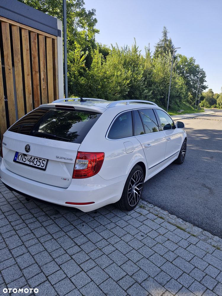 Skoda Superb 2.0 TDI 4x4 Elegance DSG - 5