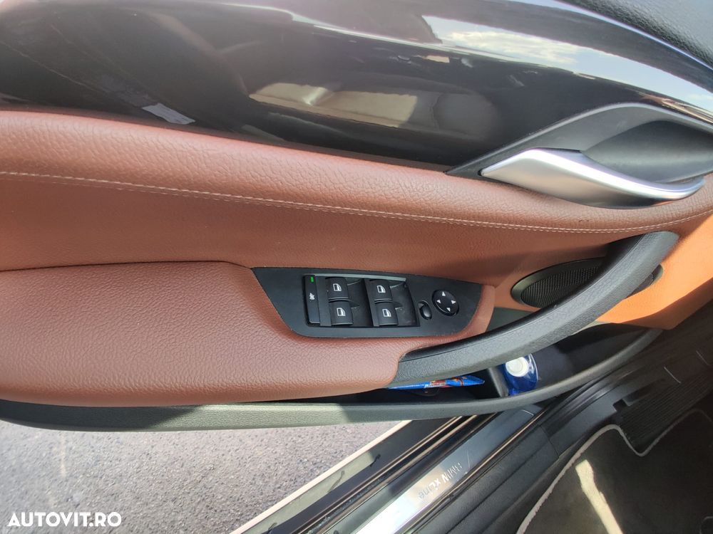 BMW X1 xDrive18d - 8