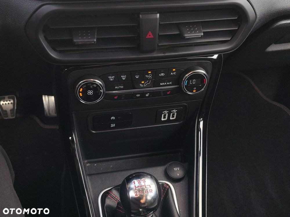 Ford EcoSport - 22
