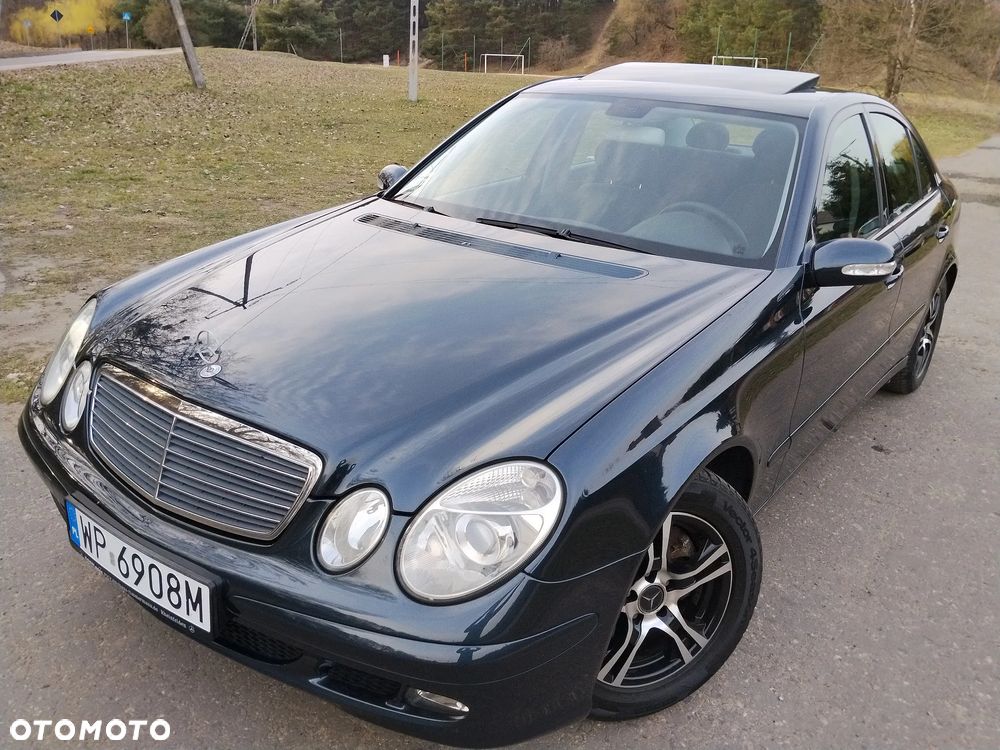 Mercedes-Benz Klasa E 200 Kompressor Classic Sport Edition - 15