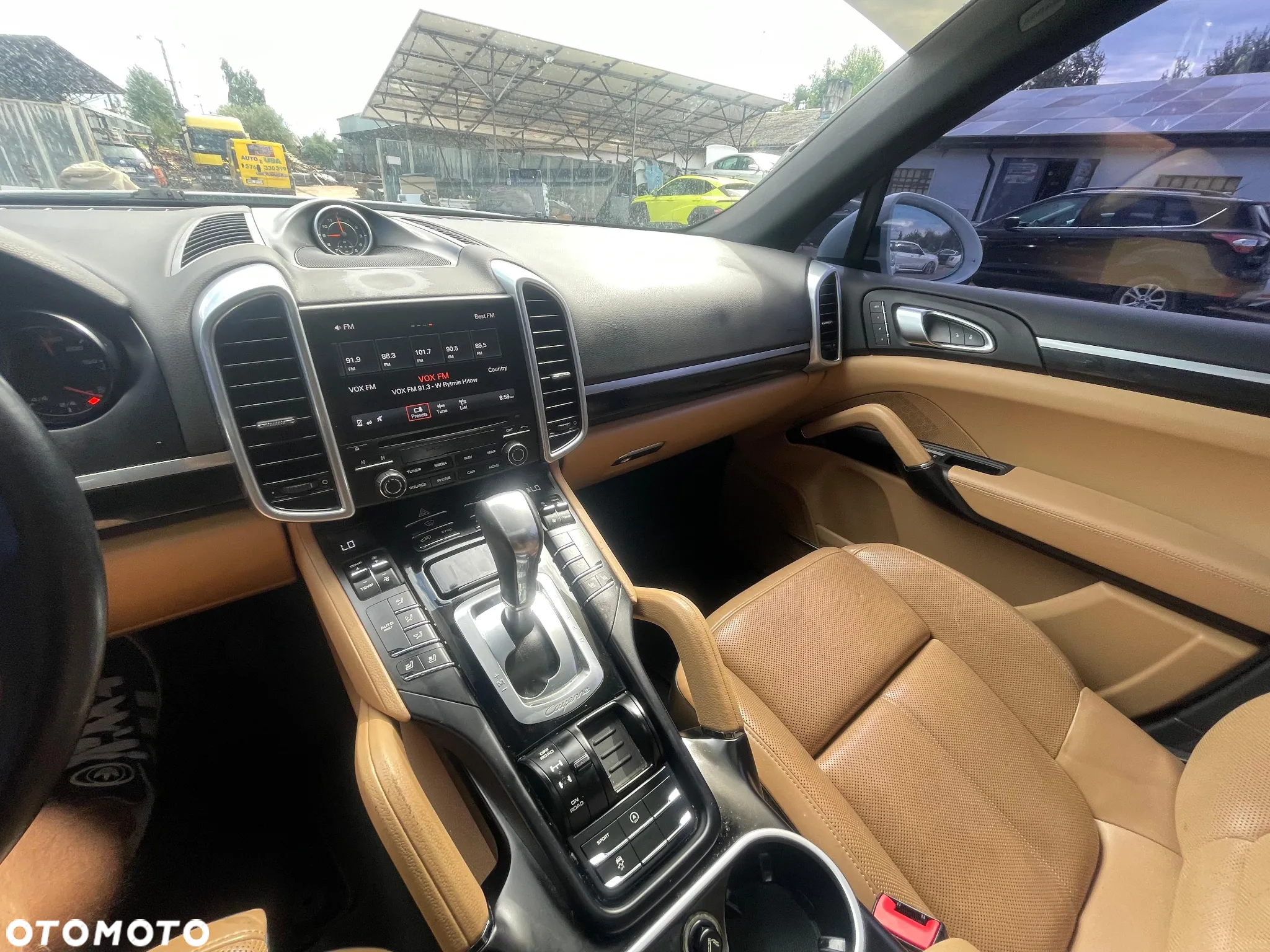 Porsche Cayenne Standard - 17