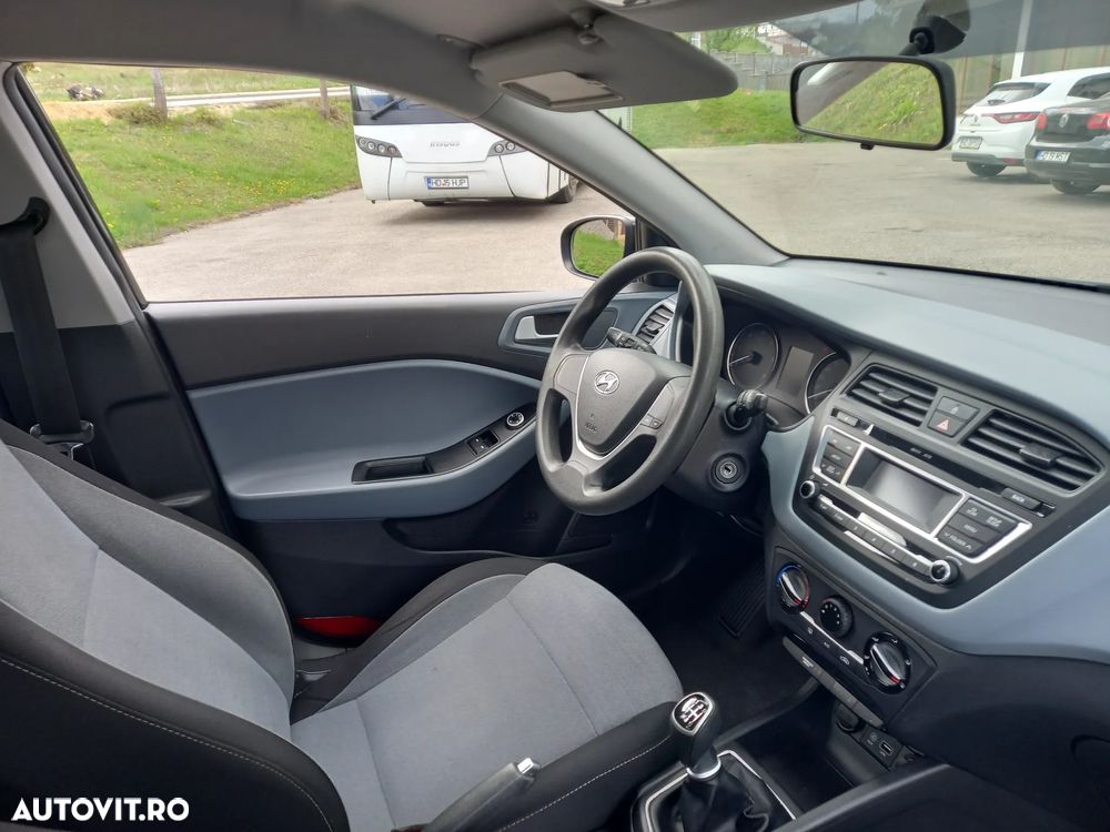 Hyundai i20 1.1 CRDi - 6
