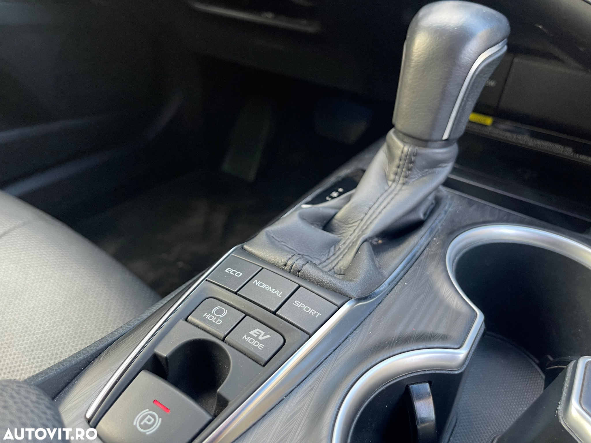Toyota Camry 2.5 Hybrid Exclusive - 12