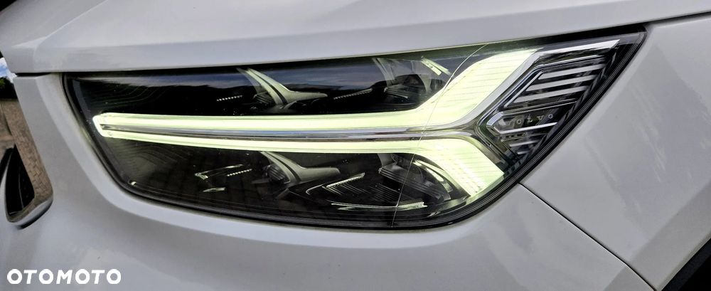 Volvo XC 40 T3 Momentum Pro - 7