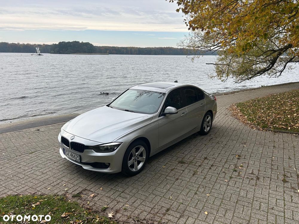 BMW Seria 3 328i xDrive - 2