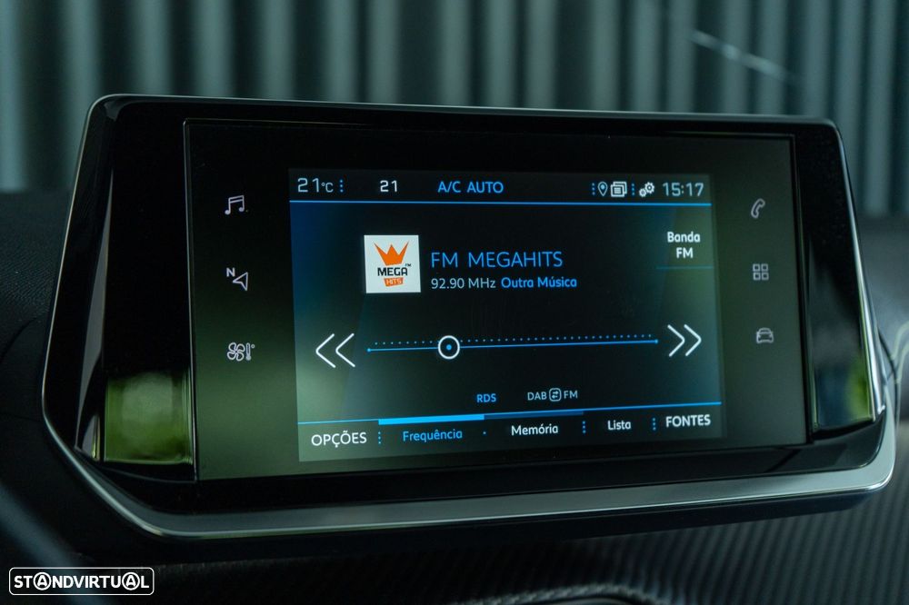 Peugeot 208 1.2 PureTech GT EAT8 - 19