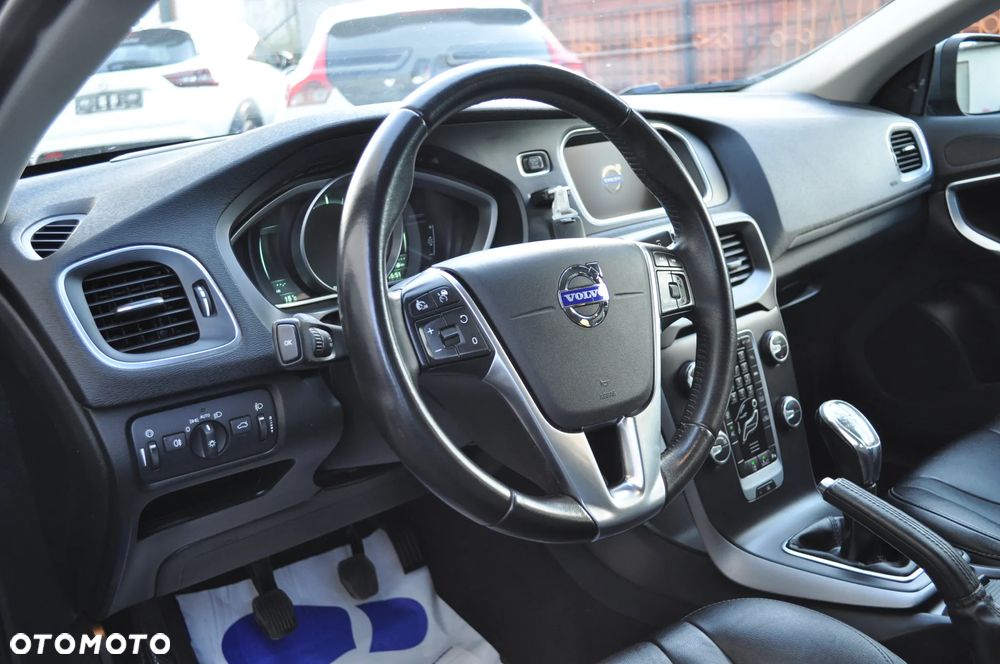 Volvo V40 D2 Momentum - 10