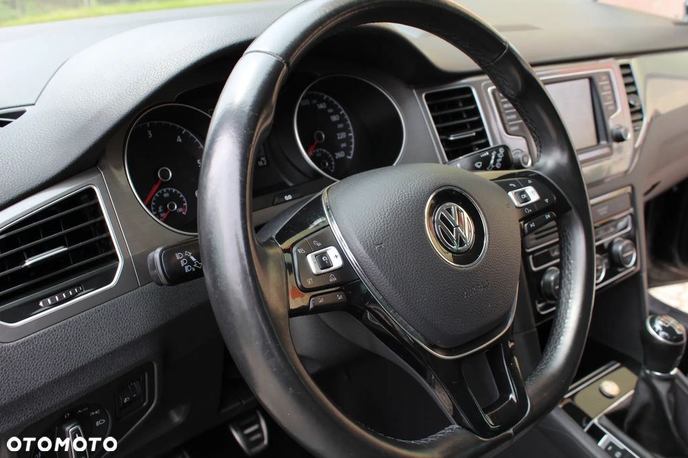 Volkswagen Golf Sportsvan - 16