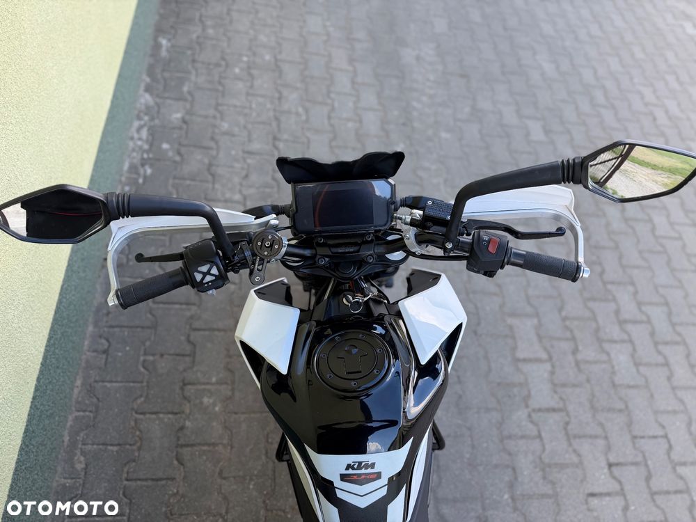 KTM Duke - 19