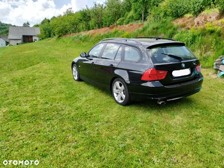 BMW Seria 3 318d - 4