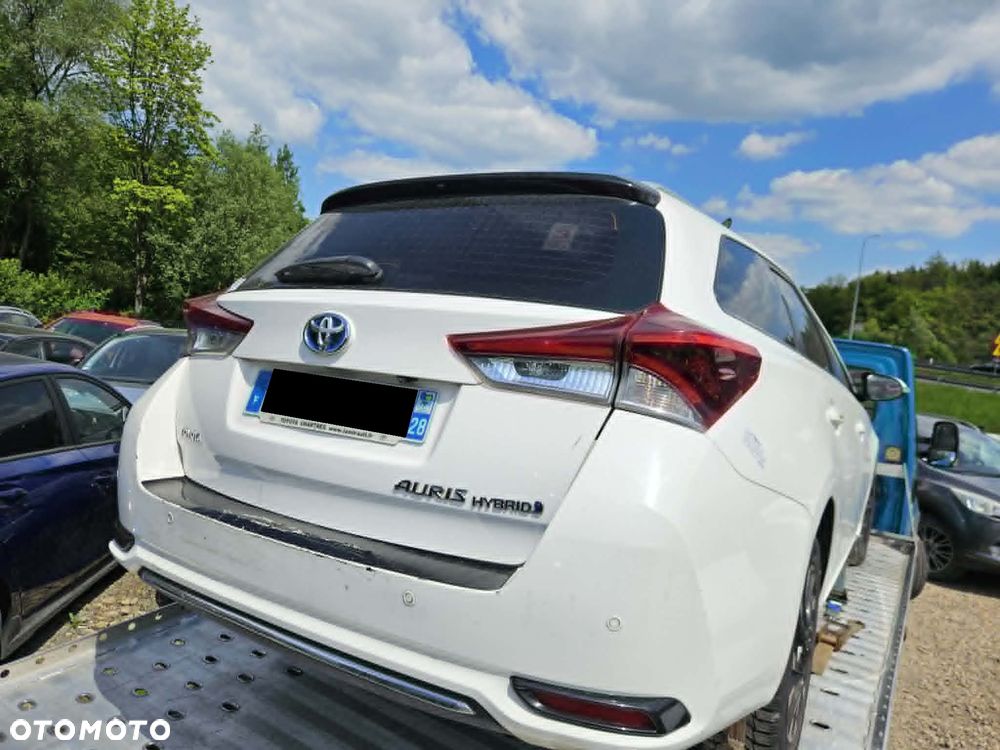Toyota Auris 1.8 HSD Luna - 8