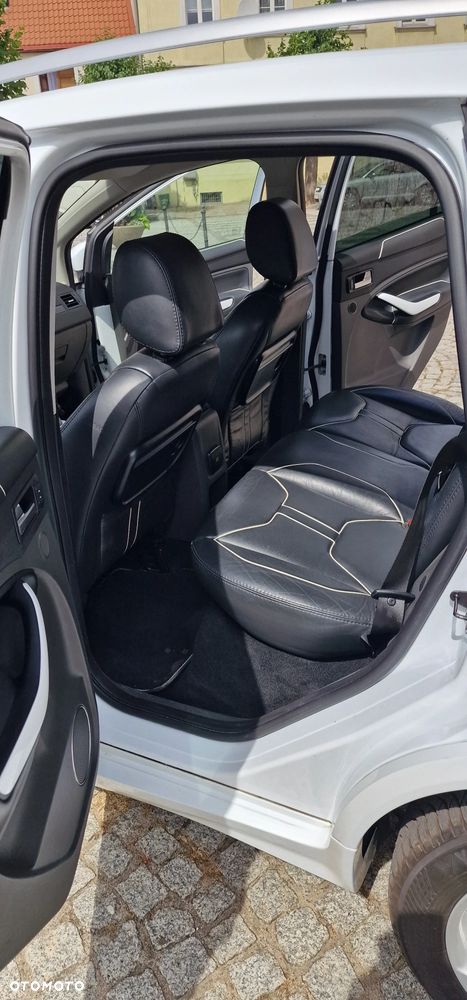Ford Kuga 2.0 TDCi Individual MPS6 - 14