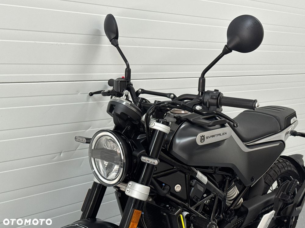 Husqvarna Svartpilen - 18