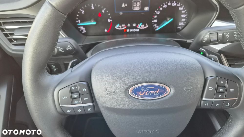 Ford Focus 1.5 EcoBlue Start-Stopp-System TITANIUM DESIGN - 25