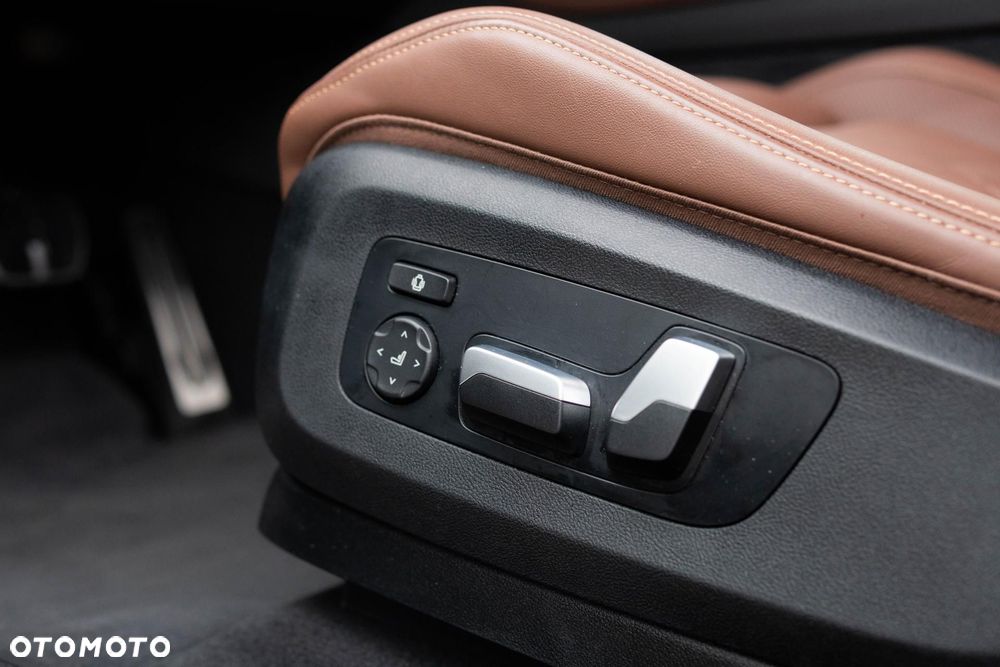 BMW X6 - 29