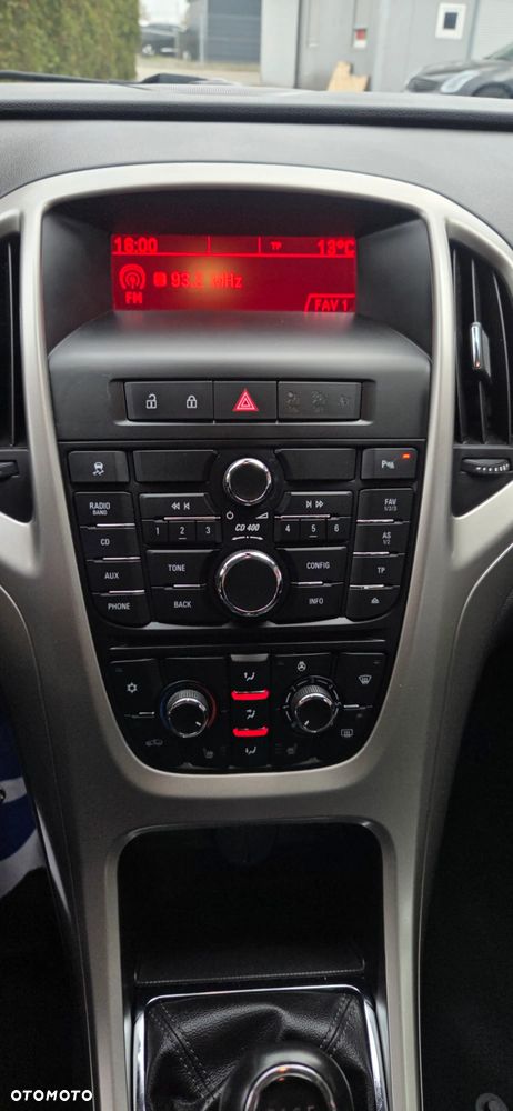 Opel Astra 1.6 Color Edition - 29