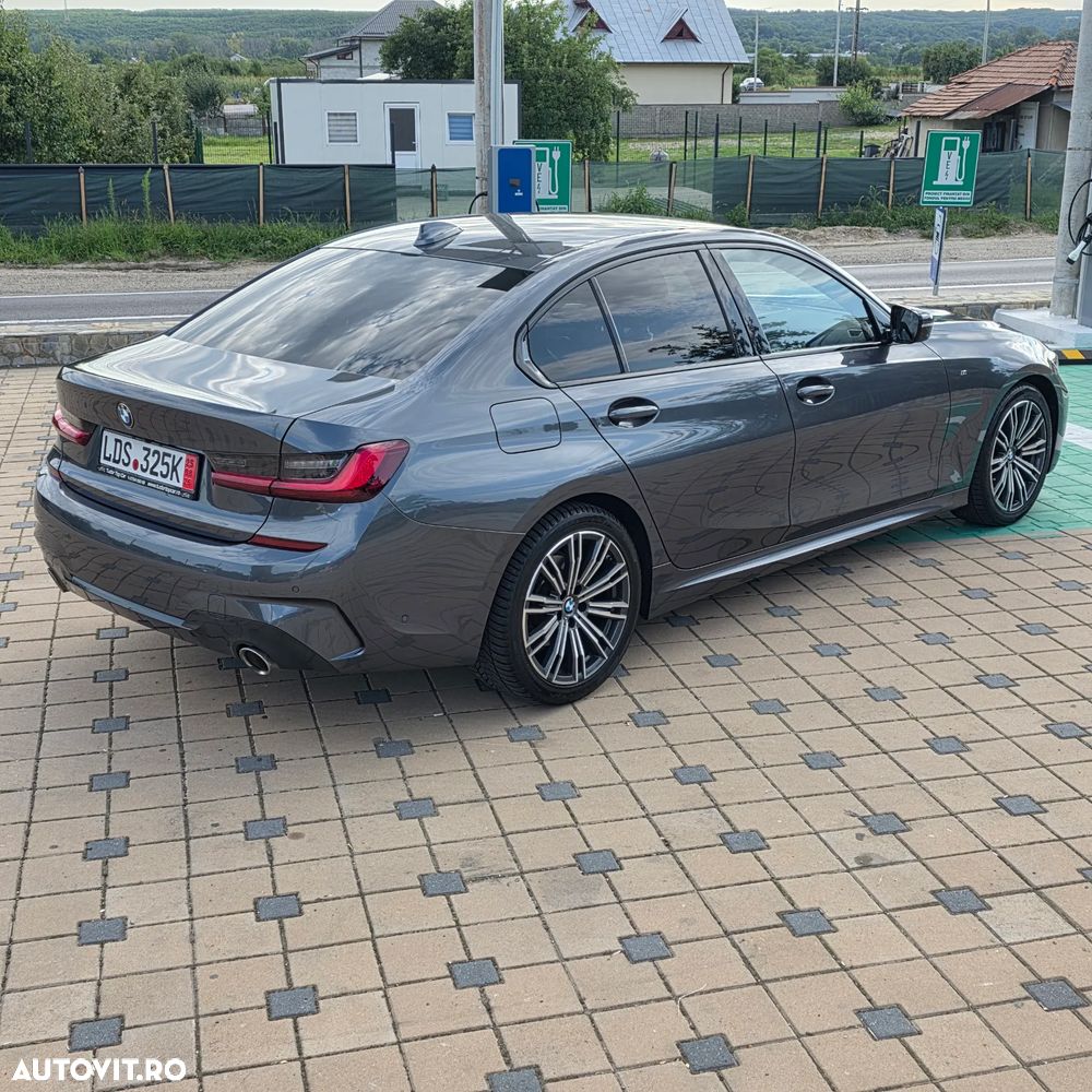 BMW Seria 3 318i Aut. M Sport - 4
