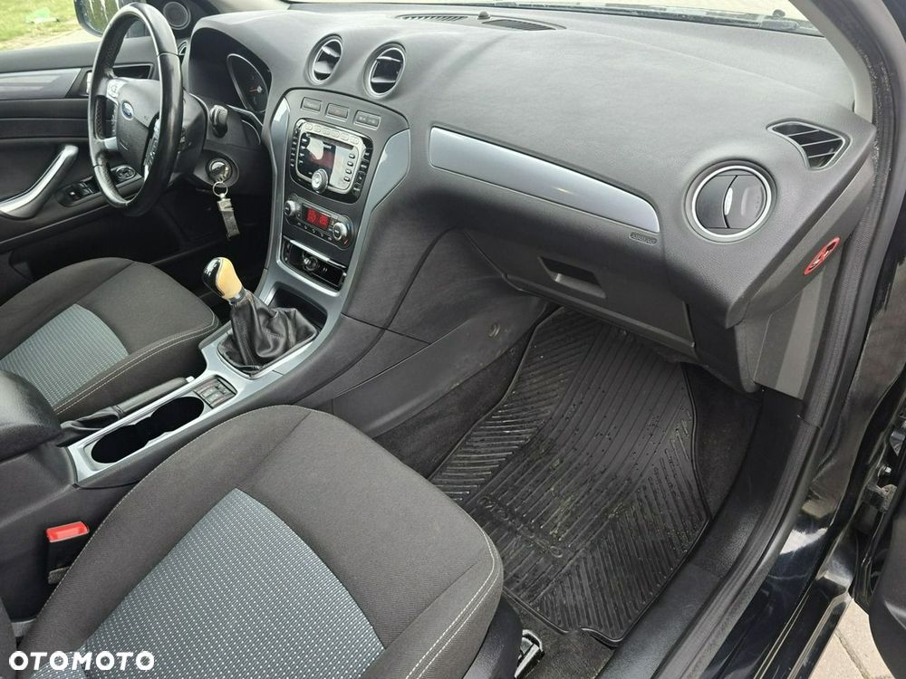 Ford Mondeo - 20