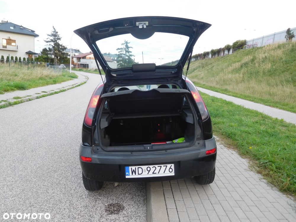 Opel Corsa 1.2 16V Sport - 16