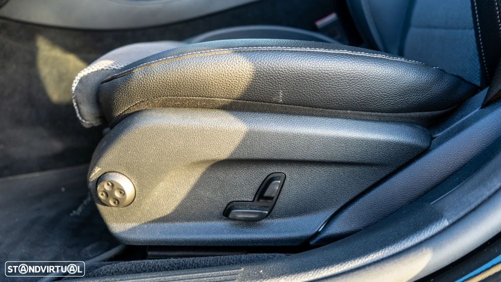 Mercedes-Benz E 220 d 9G-TRONIC Avantgarde - 28