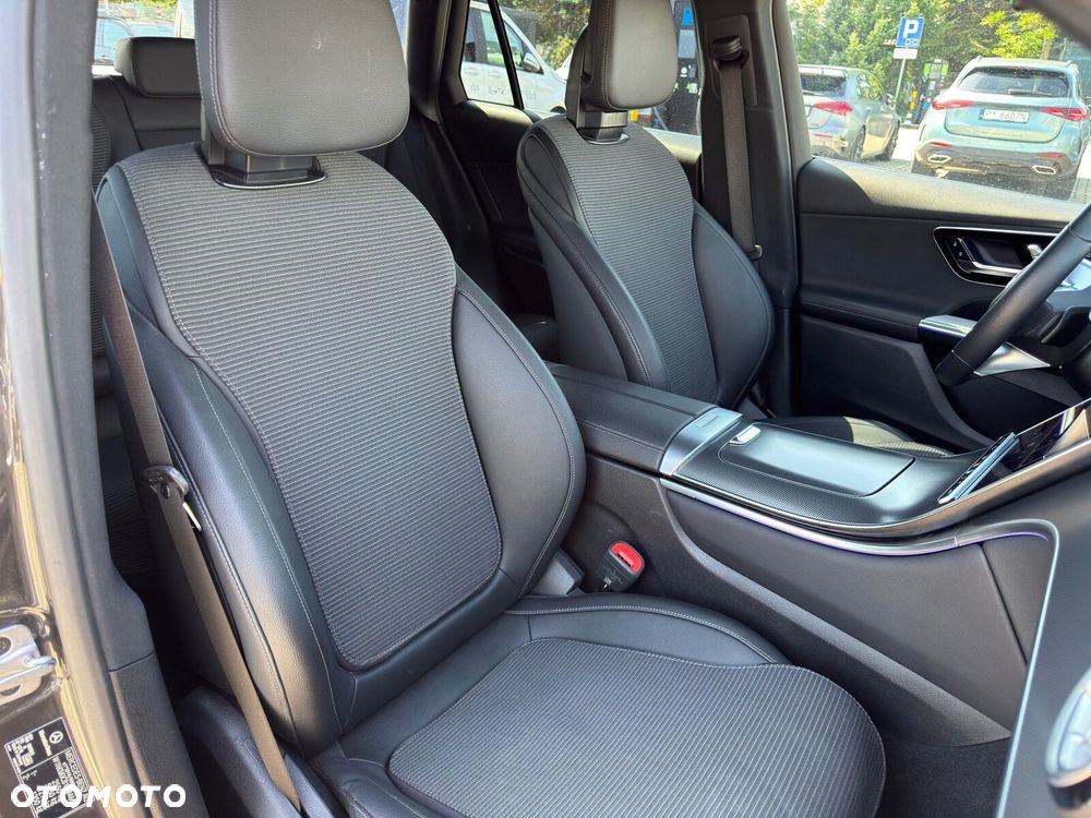 Mercedes-Benz GLC 200 d mHEV 4-Matic Avantgarde - 28