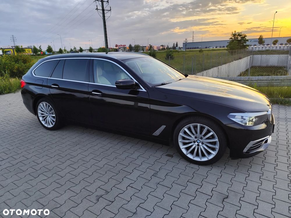 BMW Seria 5 520d Luxury Line - 4