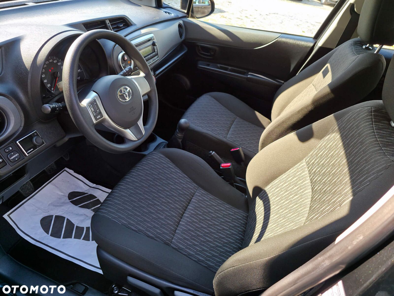 Toyota Yaris - 11