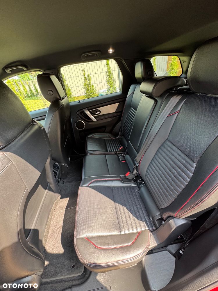 Land Rover Discovery Sport P200 R-Dynamic SE - 12