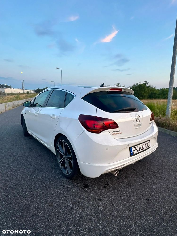 Opel Astra 1.6 T SIDI Cosmo S&S EU6 - 35