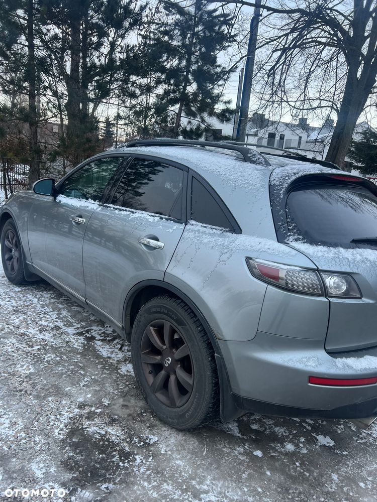 Infiniti FX - 1