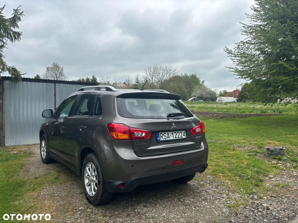 Mitsubishi ASX - 16
