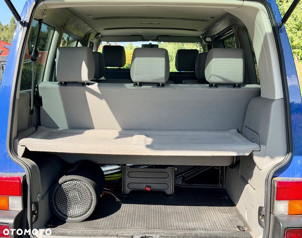 Volkswagen Caravelle Basis / CL - 22