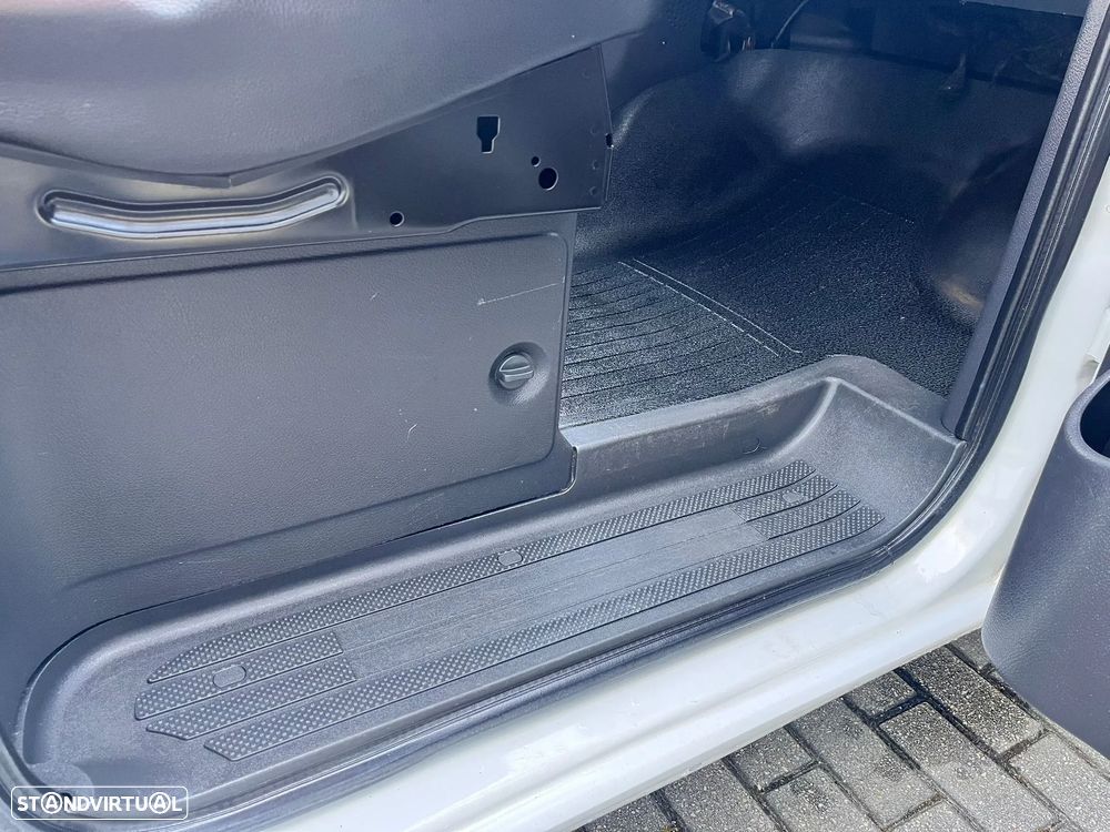 Mercedes-Benz Vito 110 CDi/32 - 26